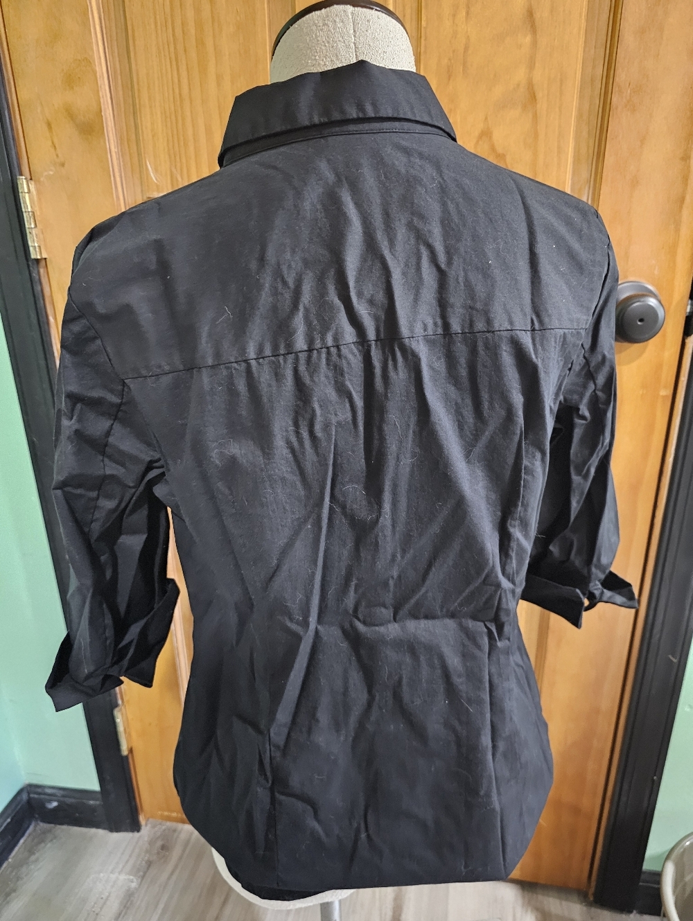 Liz Claiborne Black Stretch Button Down Top - Picture 6 of 6